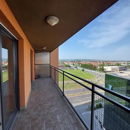 Med Man Apartmani Slavonski Brod Eksteriør billede