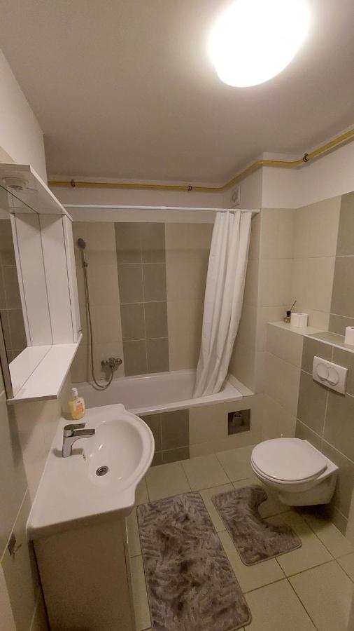 Med Man Apartmani Slavonski Brod Eksteriør billede