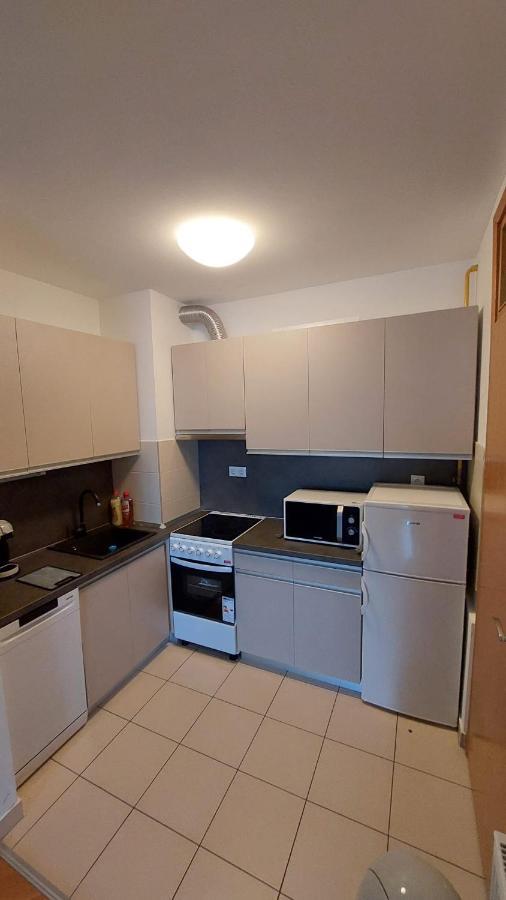 Med Man Apartmani Slavonski Brod Eksteriør billede